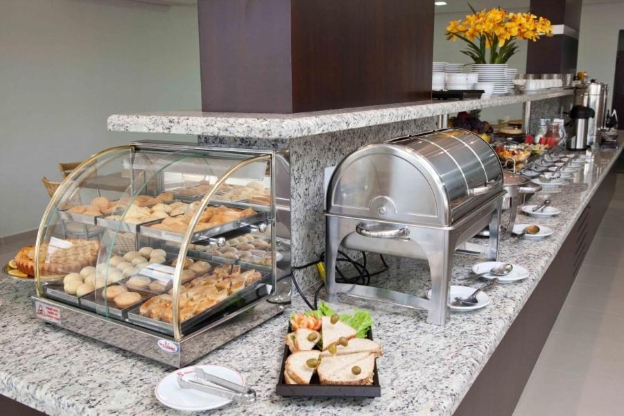 Serras Hotel Cuiabá Dış mekan fotoğraf
